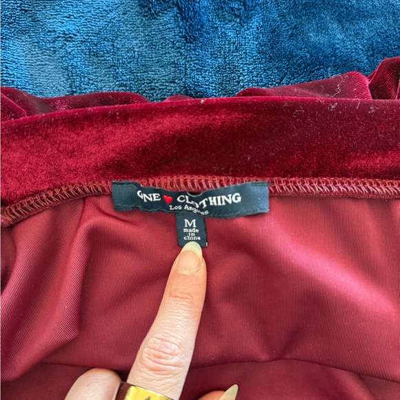 One Clothing Red Velour Off the Shoulder Crop Top Size Medium - Picture 2 of 5